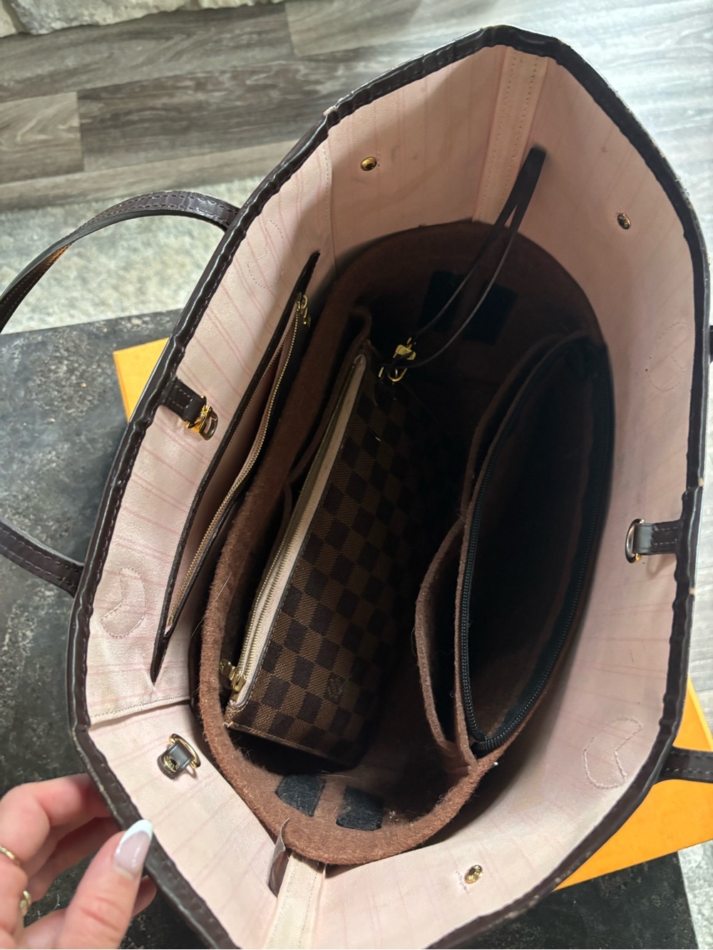 Louis Vuitton Checkerboard Canvas Tote in Dark Brown & Chocolate - Picture 5 of 11